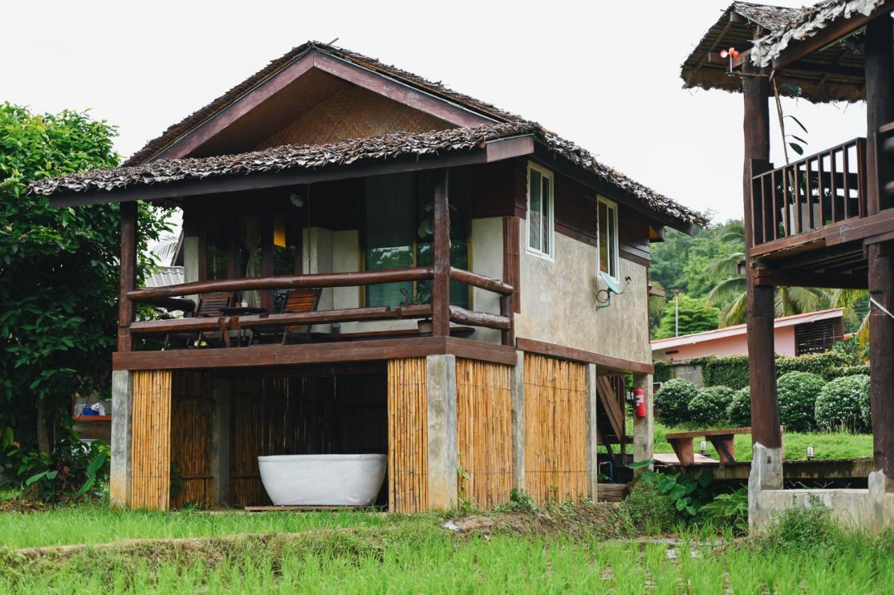 เฮินไต รีสอร์ท แม่ลาน้อย Ban Mae La Noi Exterior foto